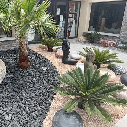 expo grimaud piquets ardoise bouts bruts boule granit et pouzzolane 40 80