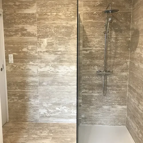 SALLE DE BAIN TRAVERTIN VEIN CUT 1